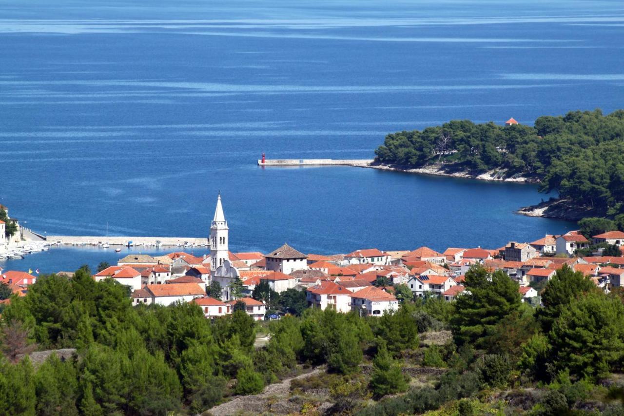 Apartments By The Sea Jelsa, Hvar - 11319 Jelsa  Exterior photo