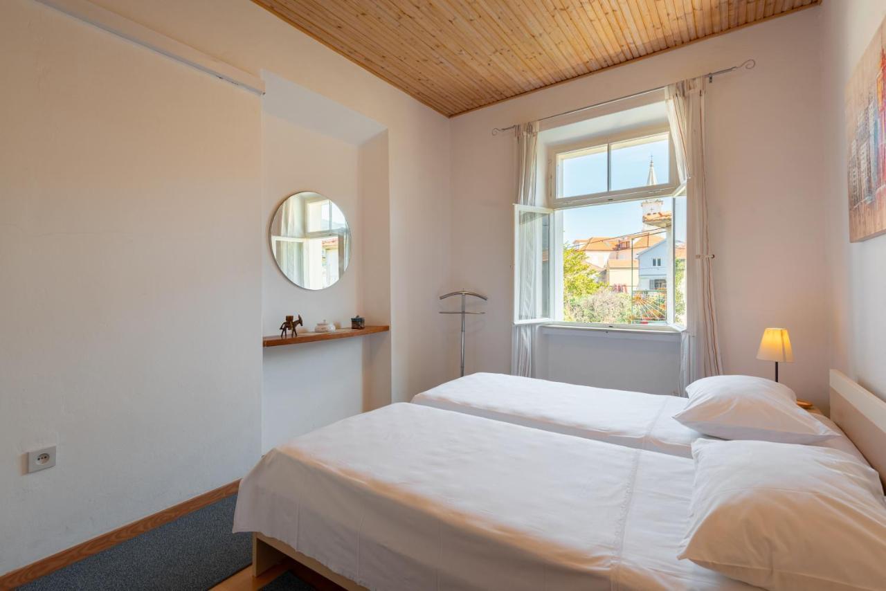 Apartments By The Sea Jelsa, Hvar - 11319 Exterior photo
