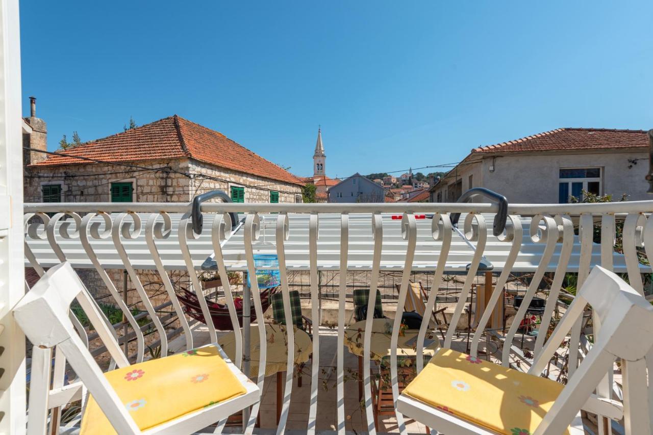 Apartments By The Sea Jelsa, Hvar - 11319 Exterior photo